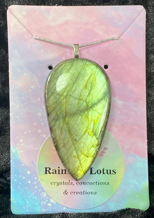 Gorgeous Green Labradorite Pendant