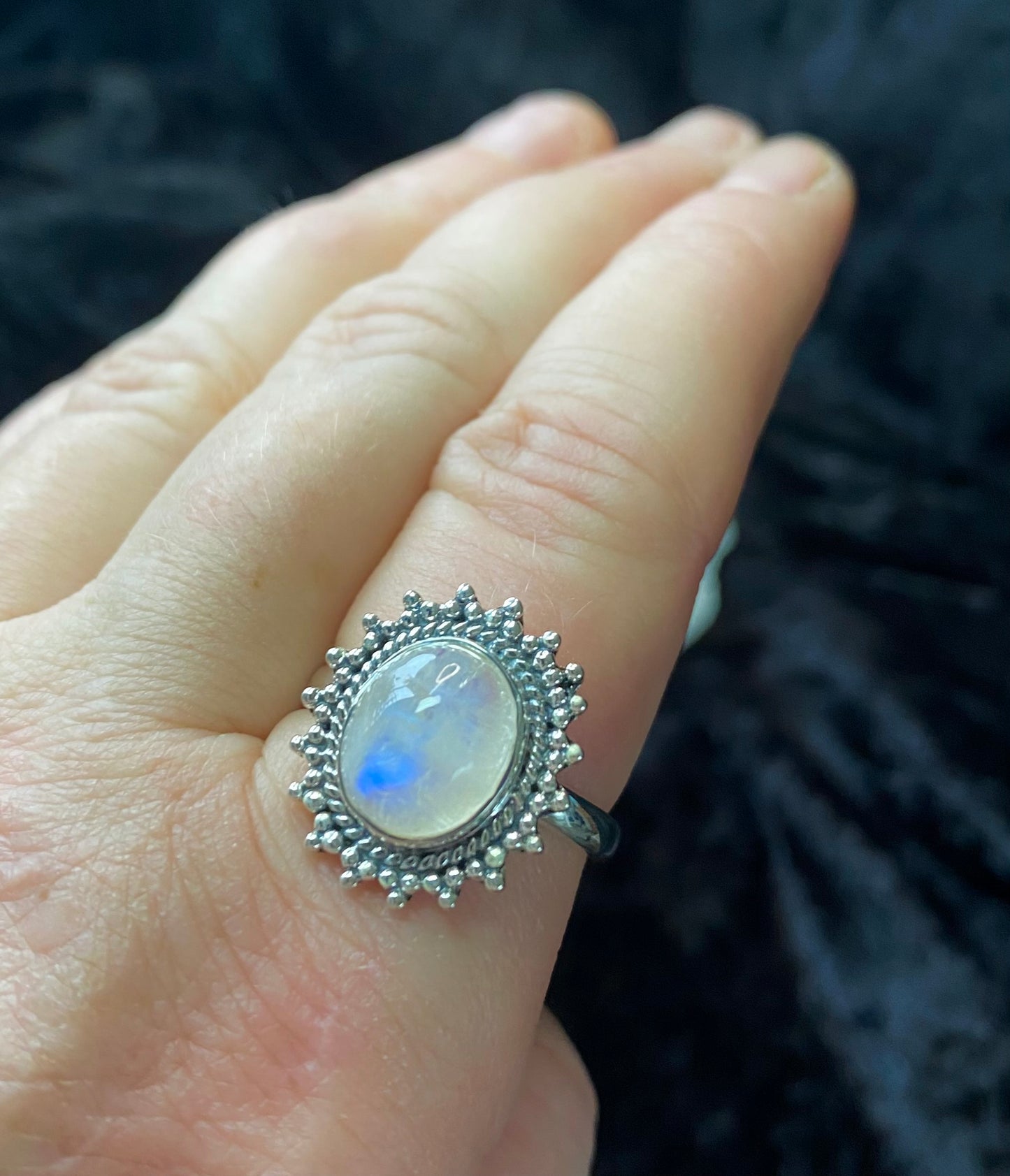 Beautiful Oval Moonstone Ring in Sterling Silver Setting size 9